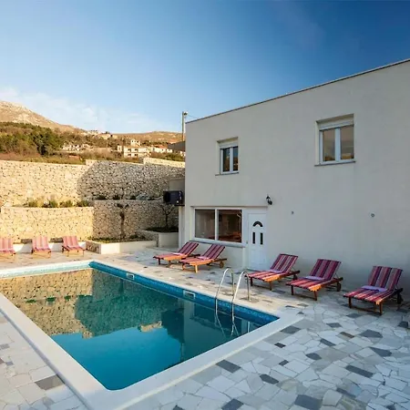 Gorgeous Home In Klis Klis