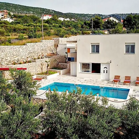 Gorgeous Home In Klis Klis