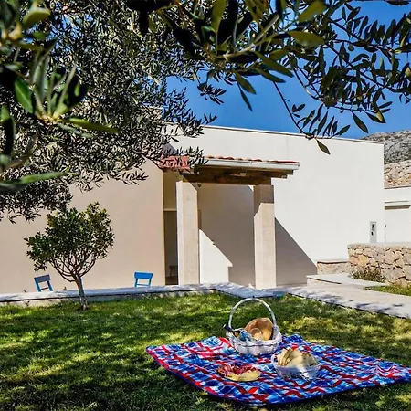 Gorgeous Home In Klis *
